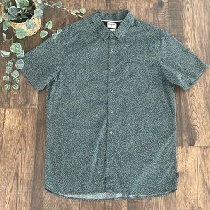 Hurley Classic Fit One Pocket Short Sleeve Button Down Shirt